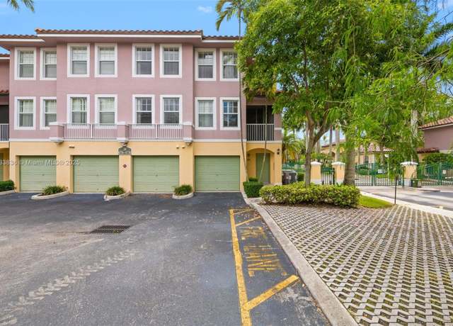 Property at 6722 W Sample Rd #6722, Coral Springs, FL 33067, 2 beds, 2.5 baths