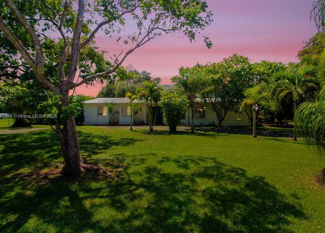 Property at 23500 SW 153rd Ct, Homestead, FL 33032, 3 beds, 2.5 baths