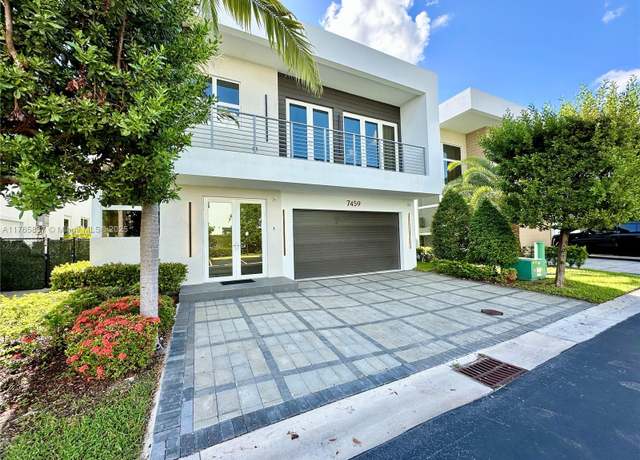 Property at 7459 NW 97th Ct, Doral, FL 33178, 5 beds, 4 baths