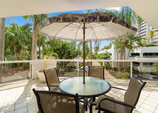 Property at 3610 Yacht Club Dr #213, Aventura, FL 33180, 3 beds, 2 baths