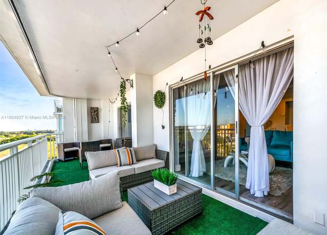 Property at 3800 Hillcrest Dr #907, Hollywood, FL 33021, 3 beds, 2 baths