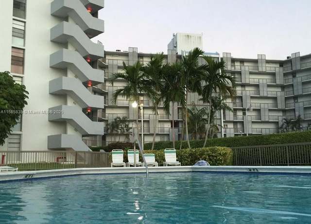 Property at 3475 N Country Club Dr #116, Aventura, FL 33180, 3 beds, 2.5 baths
