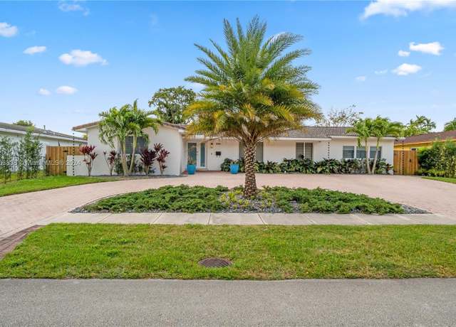 Property at 9386 SW 77th St, Miami, FL 33173, 5 beds, 2 baths