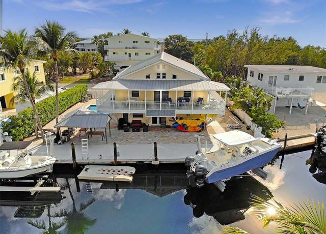 Property at 28 Center Ln, Key Largo, FL 33037, 3 beds, 3 baths