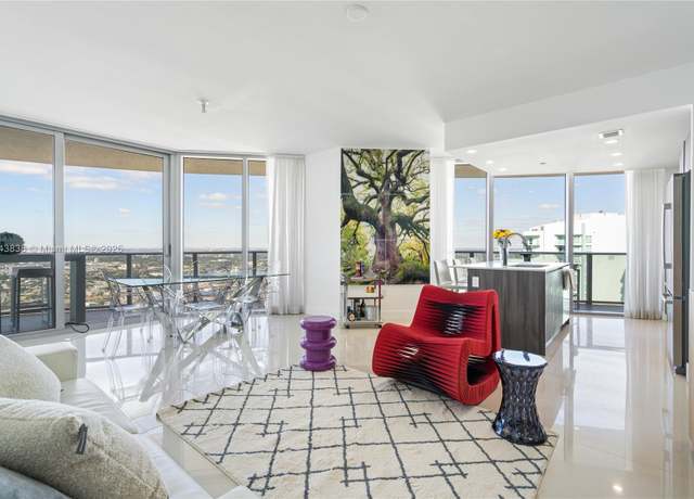 Property at 488 NE 18th St #4401, Miami, FL 33132, 2 beds, 2.5 baths