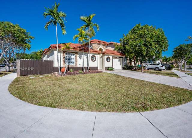 Property at 22202 SW 87th Pl, Cutler Bay, FL 33190, 3 beds, 2 baths