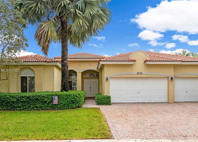 Property at 2235 SE 20th Ave, Homestead, FL 33035, 4 beds, 3 baths