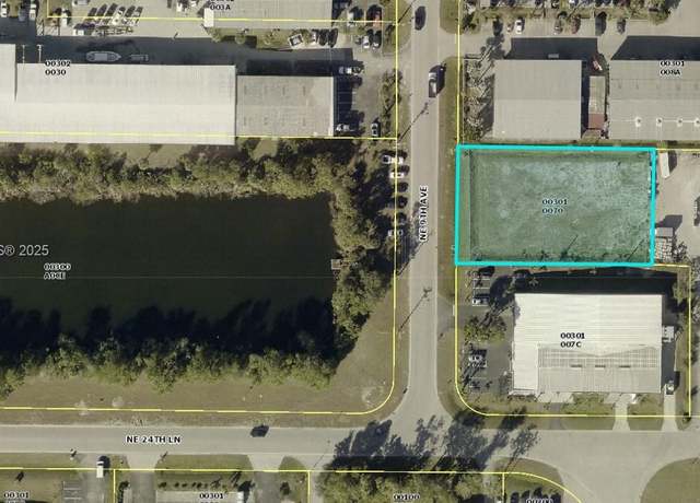 Property at 2513 NE 9th Ave, Cape Coral, FL 33909