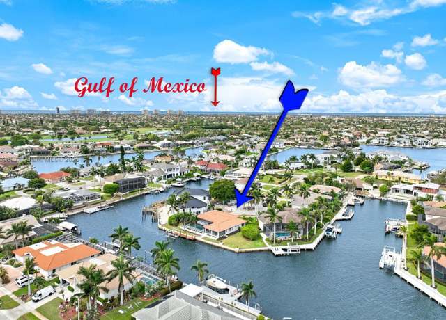 Property at 418 Tarpon Ct, Marco Island, FL 34145, 4 beds, 3 baths