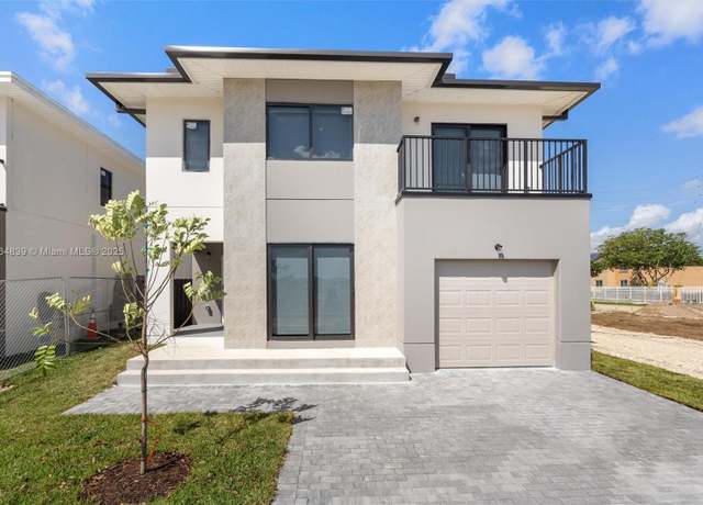 Property at 123 NW 13 Pl, Florida City, FL 33034, 5 beds, 4.5 baths