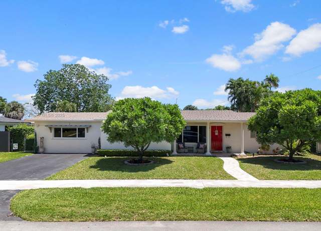 Property at 7815 W 16th Ct, Hialeah, FL 33014, 4 beds, 2 baths