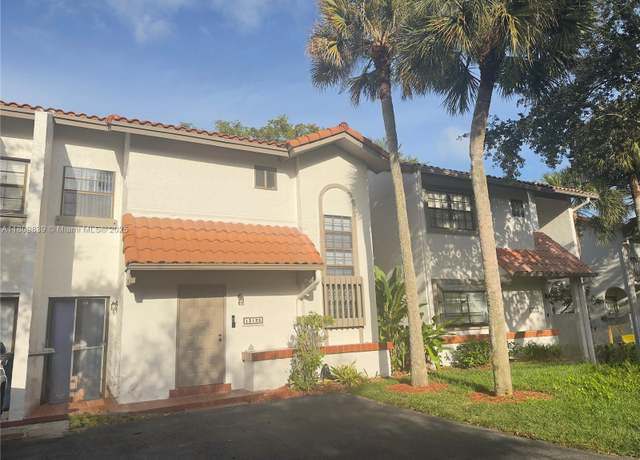 Property at 12951 SW 95th Ave, Miami, FL 33176, 2 beds, 2.5 baths