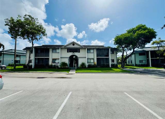 Property at 20731 NE 4th Pl #103, Miami, FL 33179, 2 beds, 2 baths