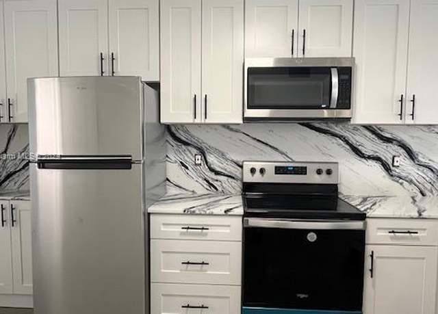 Property at 1780 NE 191st St Unit 811-2, Miami, FL 33179, 2 beds, 2 baths