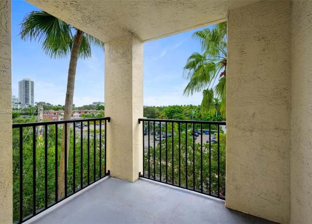 Property at 520 SE 5th Ave #1303, Fort Lauderdale, FL 33301, 3 beds, 2 baths