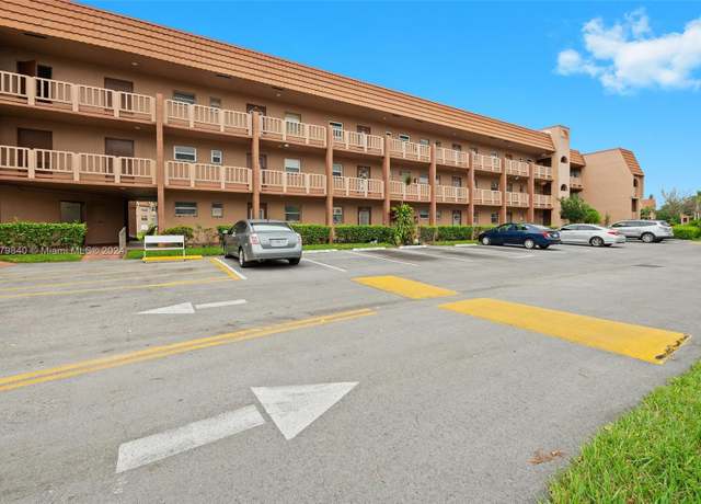 Property at 9580 Sunrise Lakes Blvd #209, Sunrise, FL 33322, 1 bed, 1.5 baths