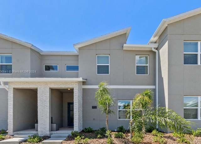 Property at 1112 Kingsbarn St, Davenport, FL 33896, 4 beds, 3 baths