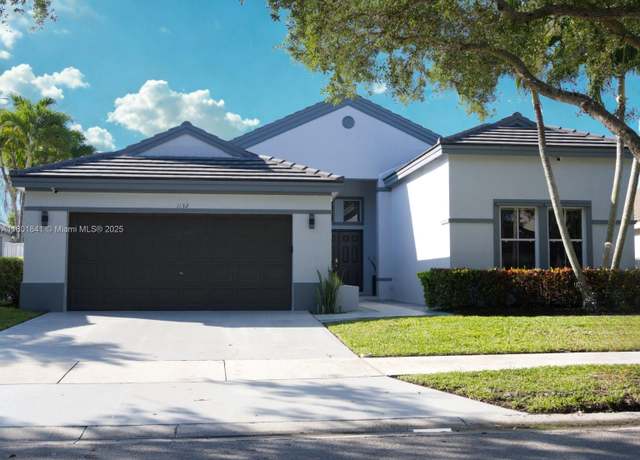 Property at 1132 Cedar Falls Dr, Weston, FL 33327, 4 beds, 2.5 baths