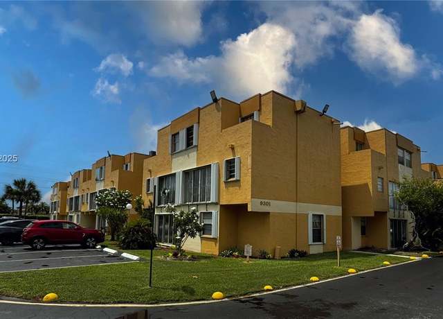 Property at 9301 SW 4th St Unit 114E, Miami, FL 33174, 2 beds, 1 bath