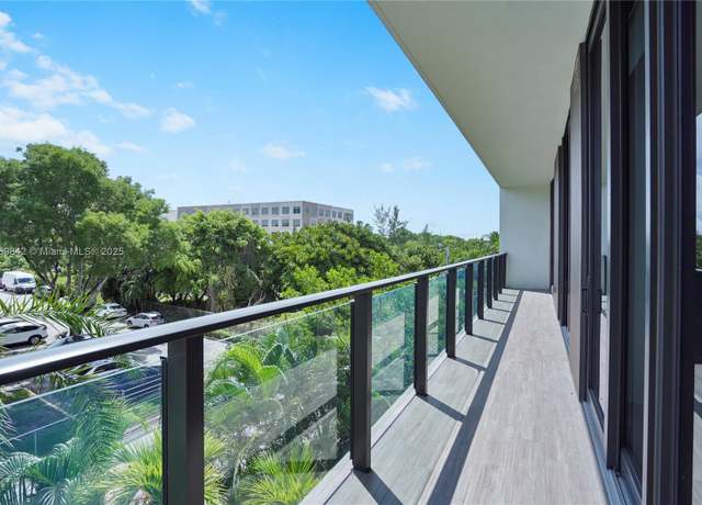 Property at 3581 E Glencoe St #307, Miami, FL 33133, 2 beds, 3 baths