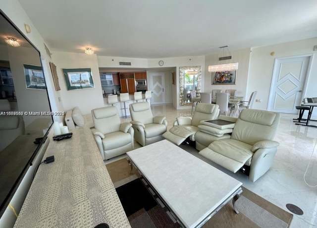 Property at 400 Alton Rd #808, Miami Beach, FL 33139, 2 beds, 2.5 baths