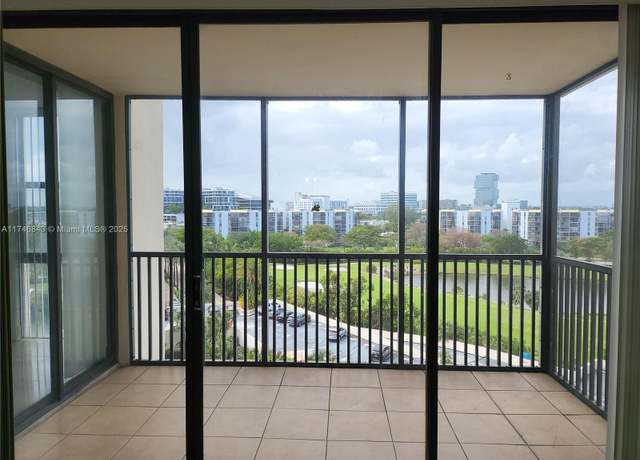 Property at 20301 W Country Club Dr #922, Aventura, FL 33180, 2 beds, 2 baths