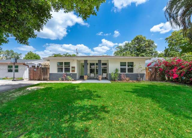 Property at 6809 SW 12th St, Pembroke Pines, FL 33023, 3 beds, 2 baths