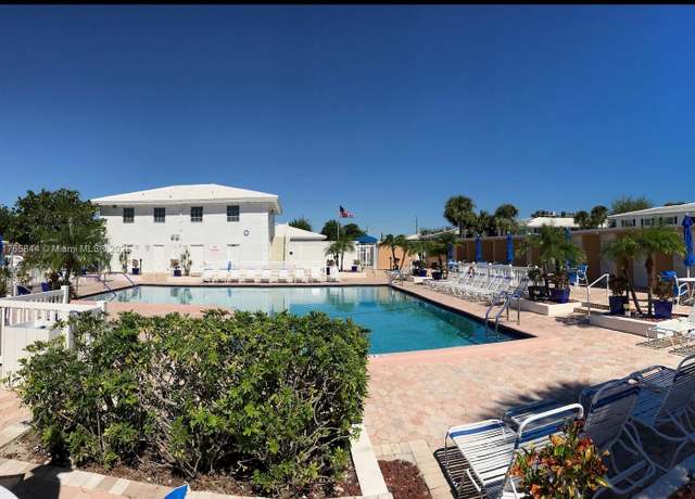 Property at 2201 NE 66th St #1301, Fort Lauderdale, FL 33308, 2 beds, 1.5 baths