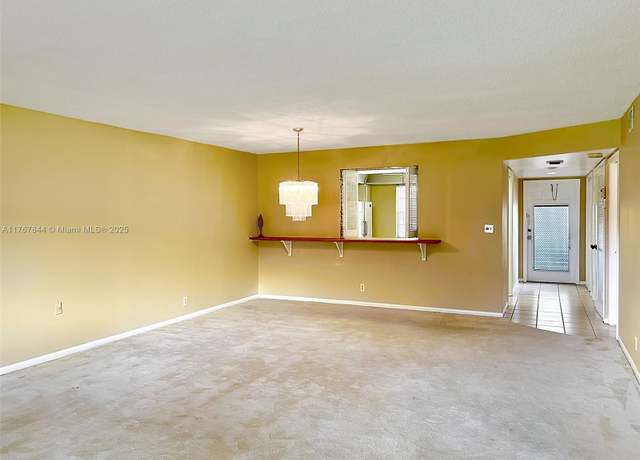 Property at 291 S Hollybrook Dr #105, Pembroke Pines, FL 33025, 2 beds, 2 baths