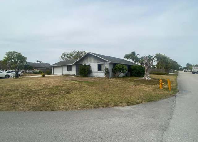 Property at 12901 SW 190th St, Miami, FL 33177, 4 beds, 2 baths