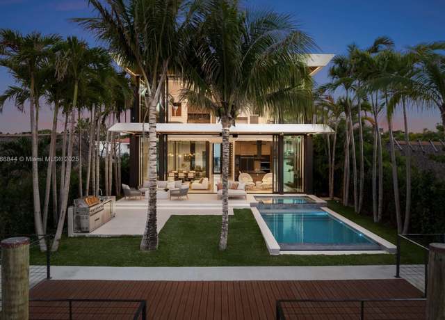 Property at 701 86th St, Miami Beach, FL 33141, 4 beds, 4.5 baths