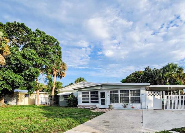 Property at 1624 NE Orion St, Jensen Beach, FL 34957, 2 beds, 1 bath