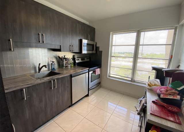 Property at 4174 Inverrary Dr Apt 1015 #1015, Lauderhill, FL 33319, 2 beds, 2 baths