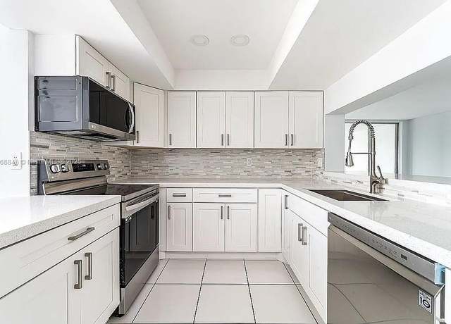 Property at 1931 Sabal Palm Dr #301, Davie, FL 33324, 3 beds, 2 baths