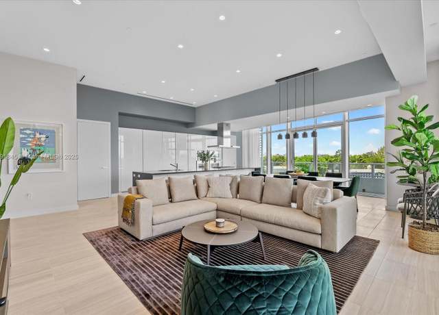 Property at 4701 N Meridian Ave #312, Miami Beach, FL 33140, 2 beds, 2.5 baths