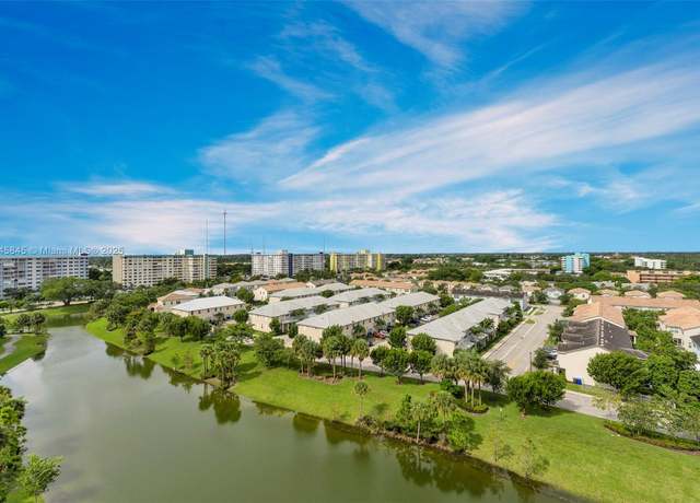 Property at 3850 Washington St #1114, Hollywood, FL 33021, 1 bed, 1.5 baths