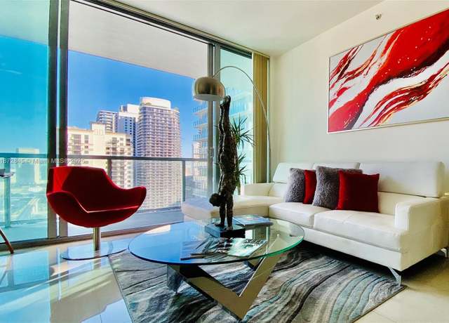 Property at 79 SW 12th St Unit 3211-S, Miami, FL 33130, 1 bed, 1 bath