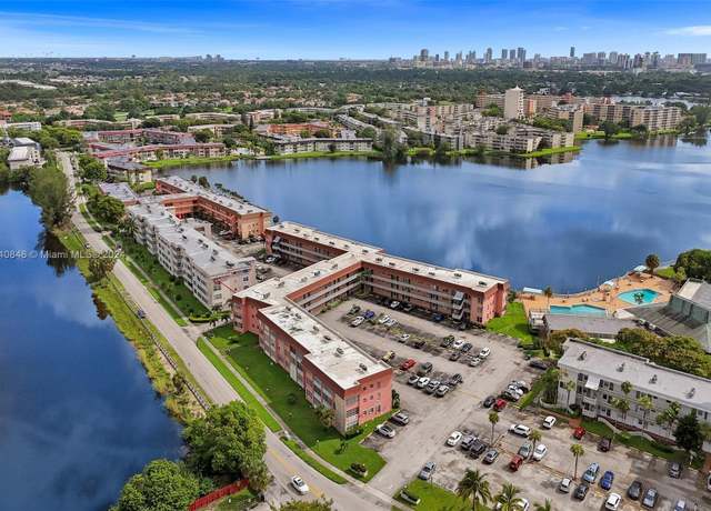 Property at 18555 NE 14th Ave #713, Miami, FL 33179, 2 beds, 1 bath