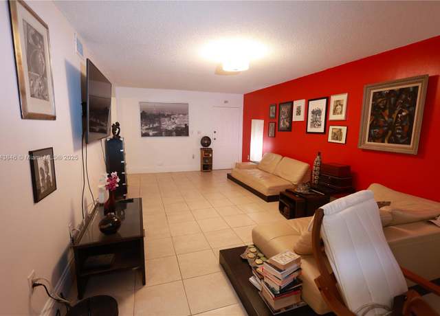 Property at 269 NW 7th St #117, Miami, FL 33136, 3 beds, 2 baths