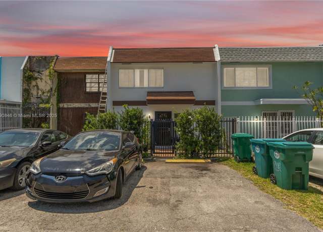 Property at 508 NW 11th St, Miami, FL 33136, 3 beds, 2 baths