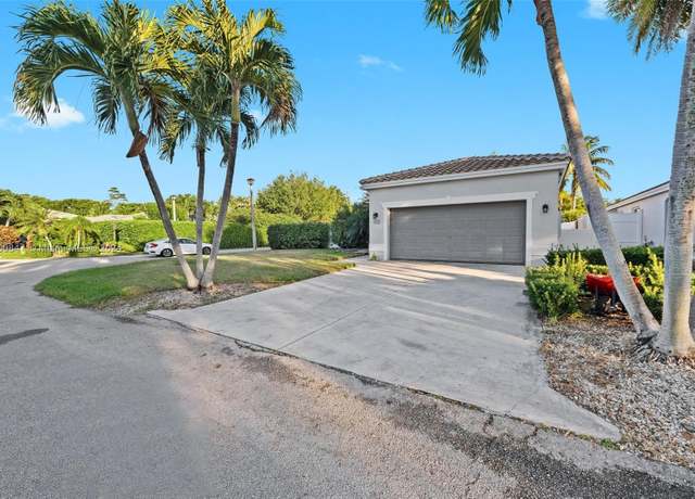 Property at 1226 SW 46th Ave, Deerfield Beach, FL 33442, 3 beds, 2 baths