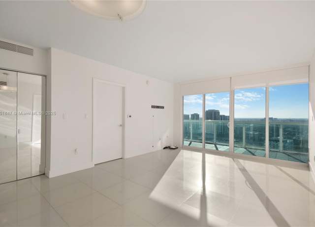 Property at 1800 N Bayshore Dr #3510, Miami, FL 33132, 2 beds, 2 baths