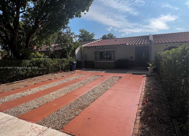 Property at 6936 Holly Rd, Miami Lakes, FL 33014, 2 beds, 2 baths