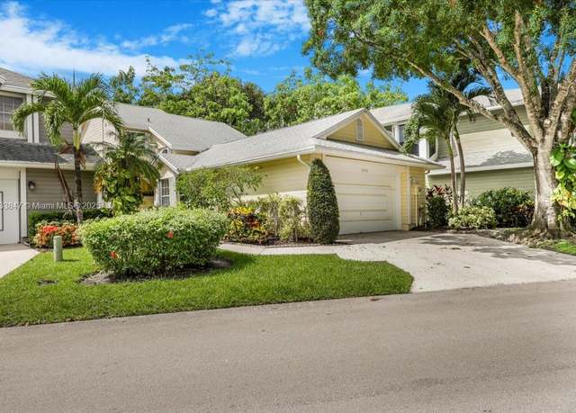 Property at 5366 214th Ct S, Boca Raton, FL 33486, 3 beds, 2.5 baths