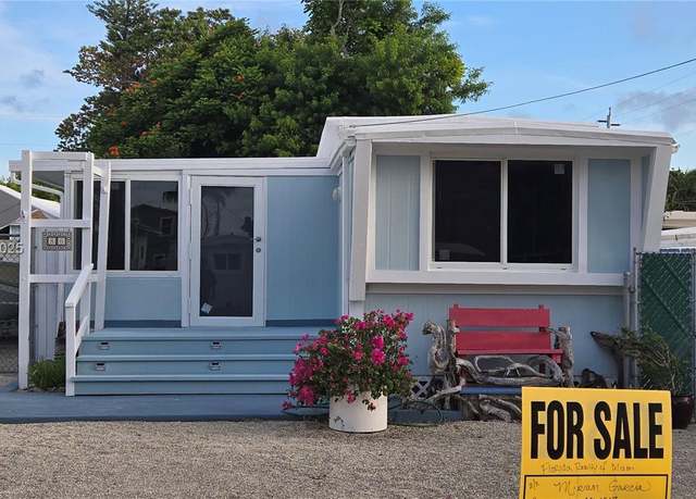 Property at 86 Avenue B, Key Largo, FL 33037, 2 beds, 2 baths