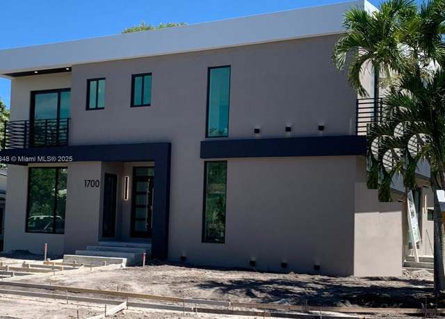 Property at 1700 NE 18th St, Fort Lauderdale, FL 33305, 5 beds, 4 baths