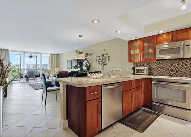 Property at 2901 S Palm Aire Dr #608, Pompano Beach, FL 33069, 2 beds, 2 baths