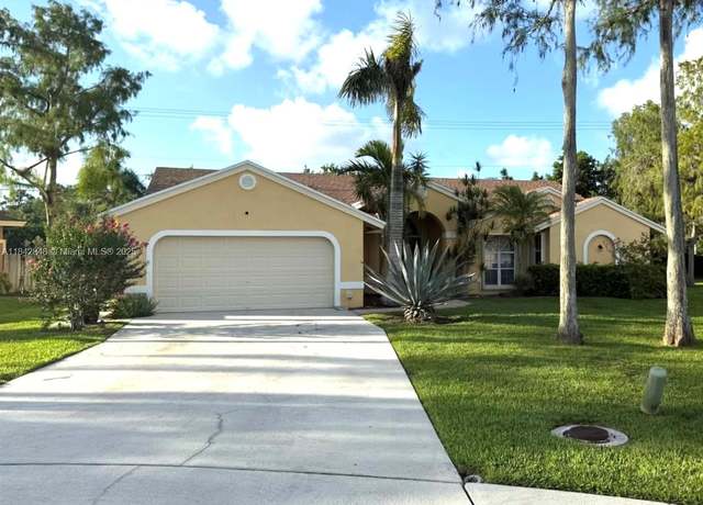 Property at 104 Oxford Ct, Royal Palm Beach, FL 33411, 4 beds, 3 baths