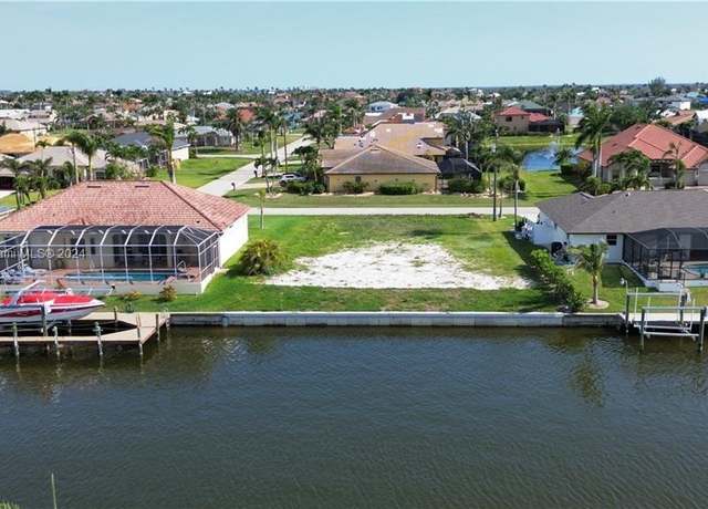 Property at 2203 SW 52nd St, Cape Coral, FL 33914