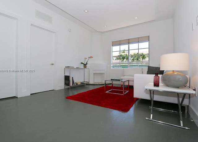 Property at 600 15th St #6, Miami Beach, FL 33139, 1 bed, 1 bath
